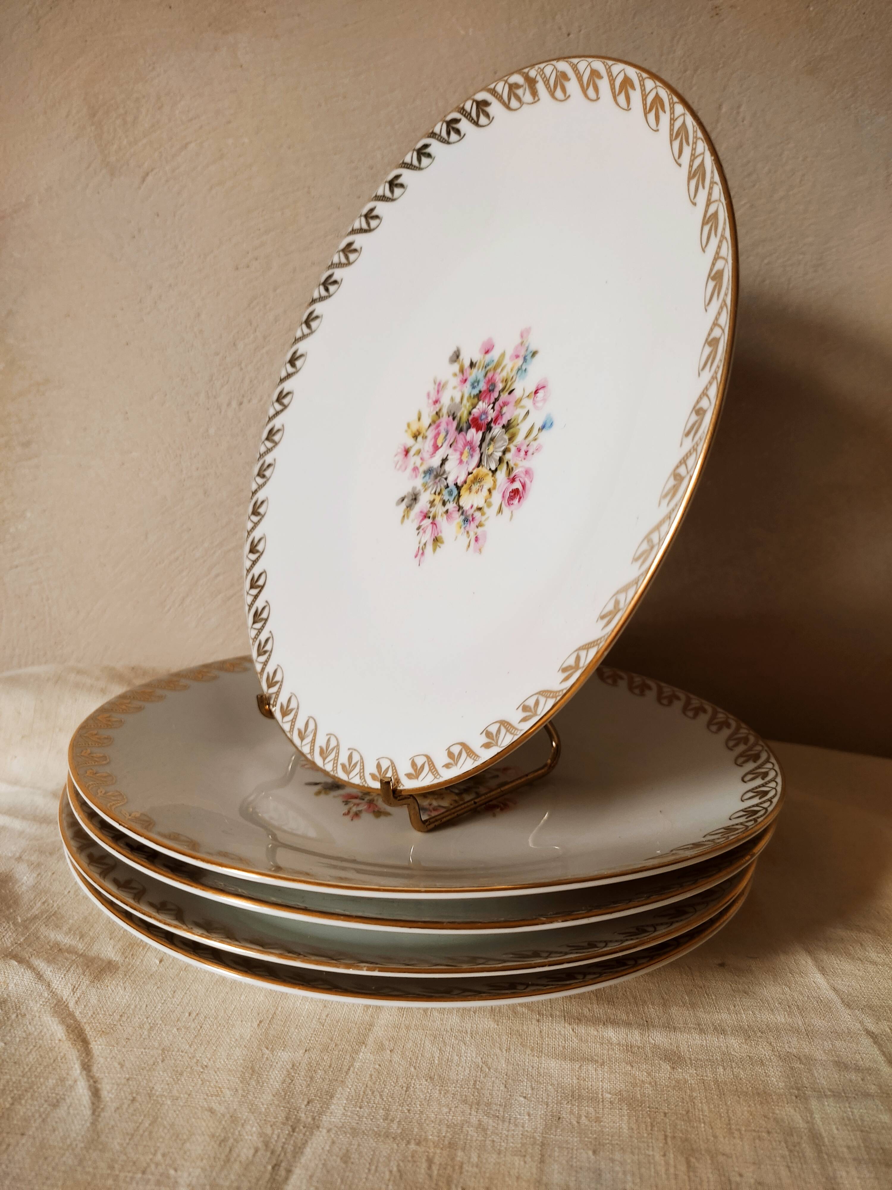 5 porcelain dessert plates
