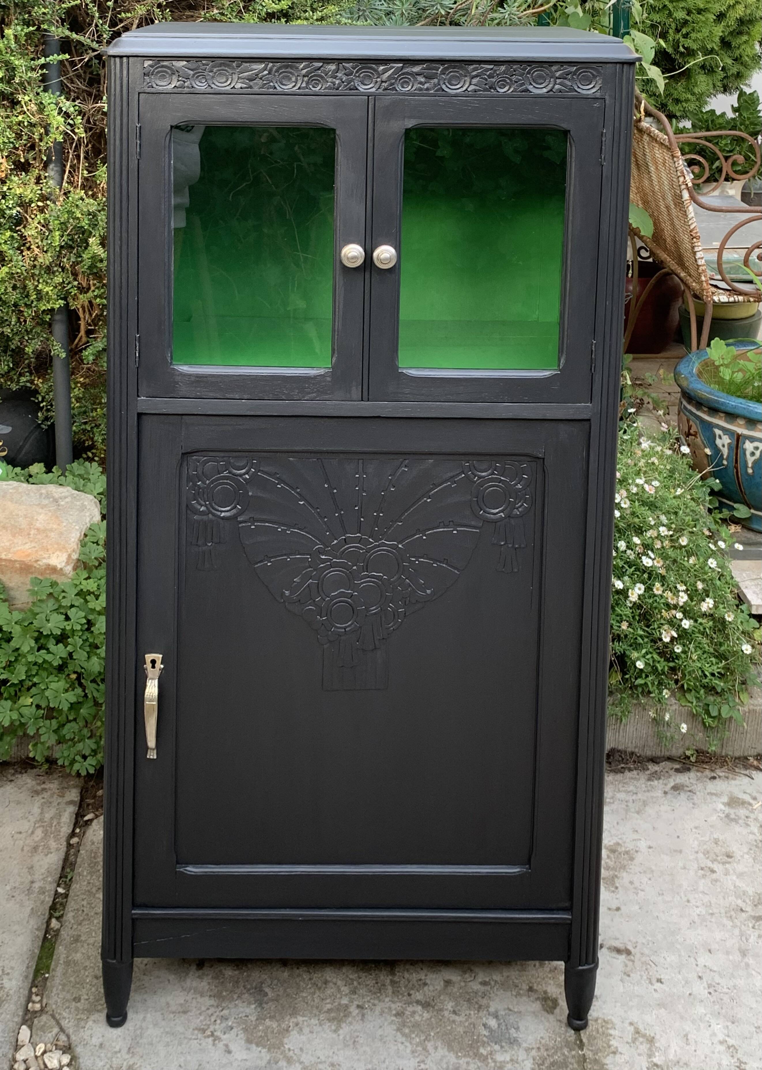 Parisian buffet with black glass front, Art Deco style, 1930
