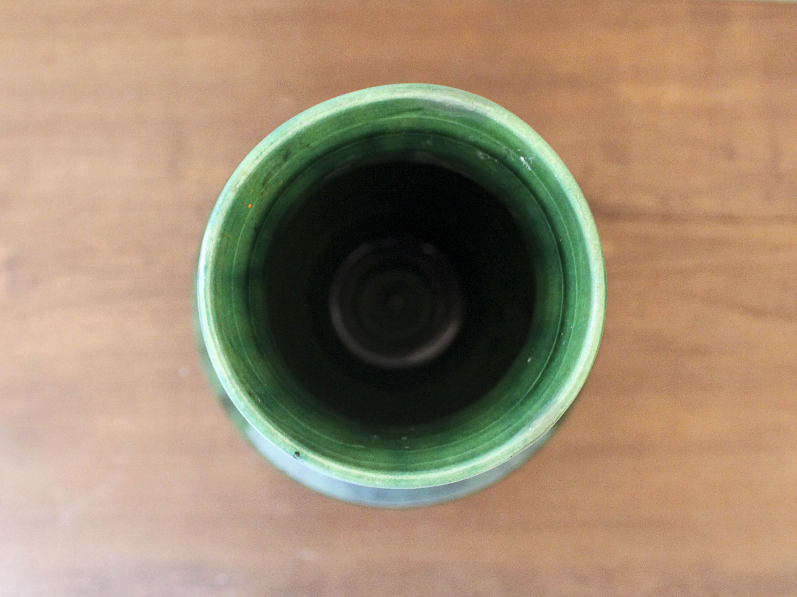 Vase en céramique d'Acollay décor flamé vert