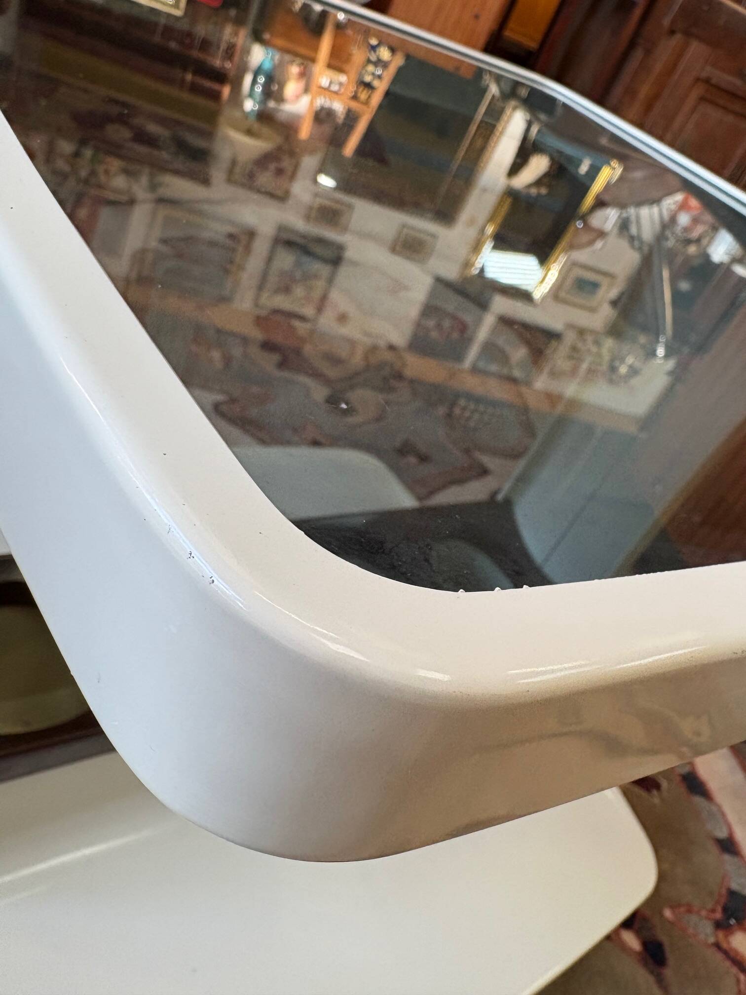 Desserte roulante vintage années 70 en plastique et miroir fumé