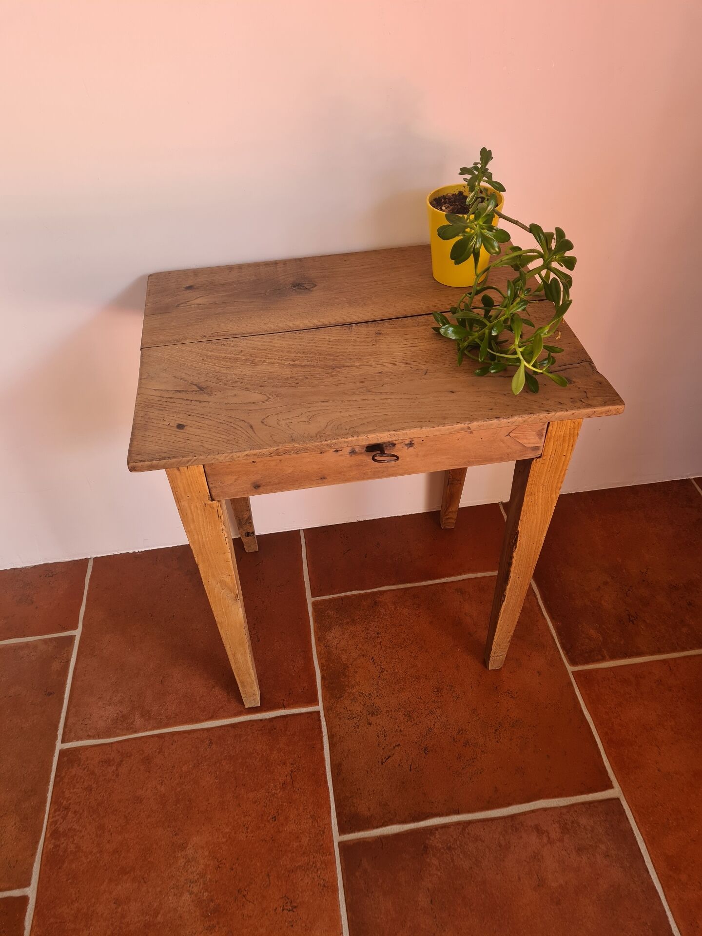 Small farmhouse table