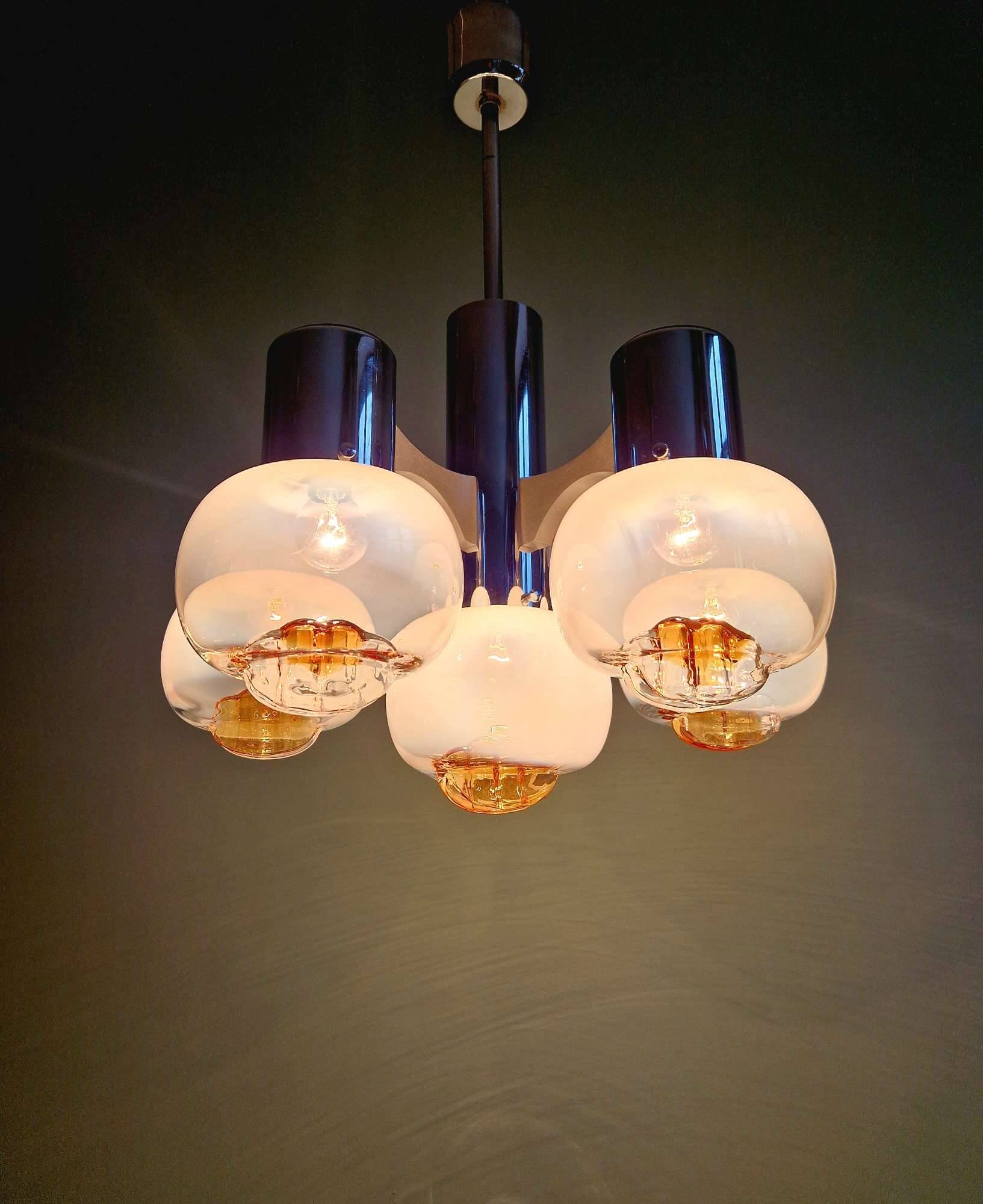 Lustre Mazzega en verre de Murano et métal chromé, années 70