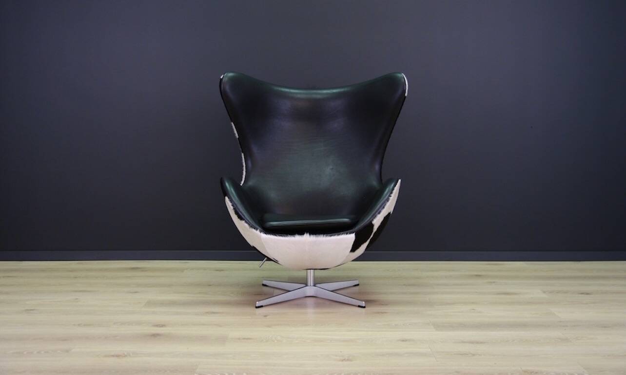 Egg chair de Arne Jacobsen en cuir de vache