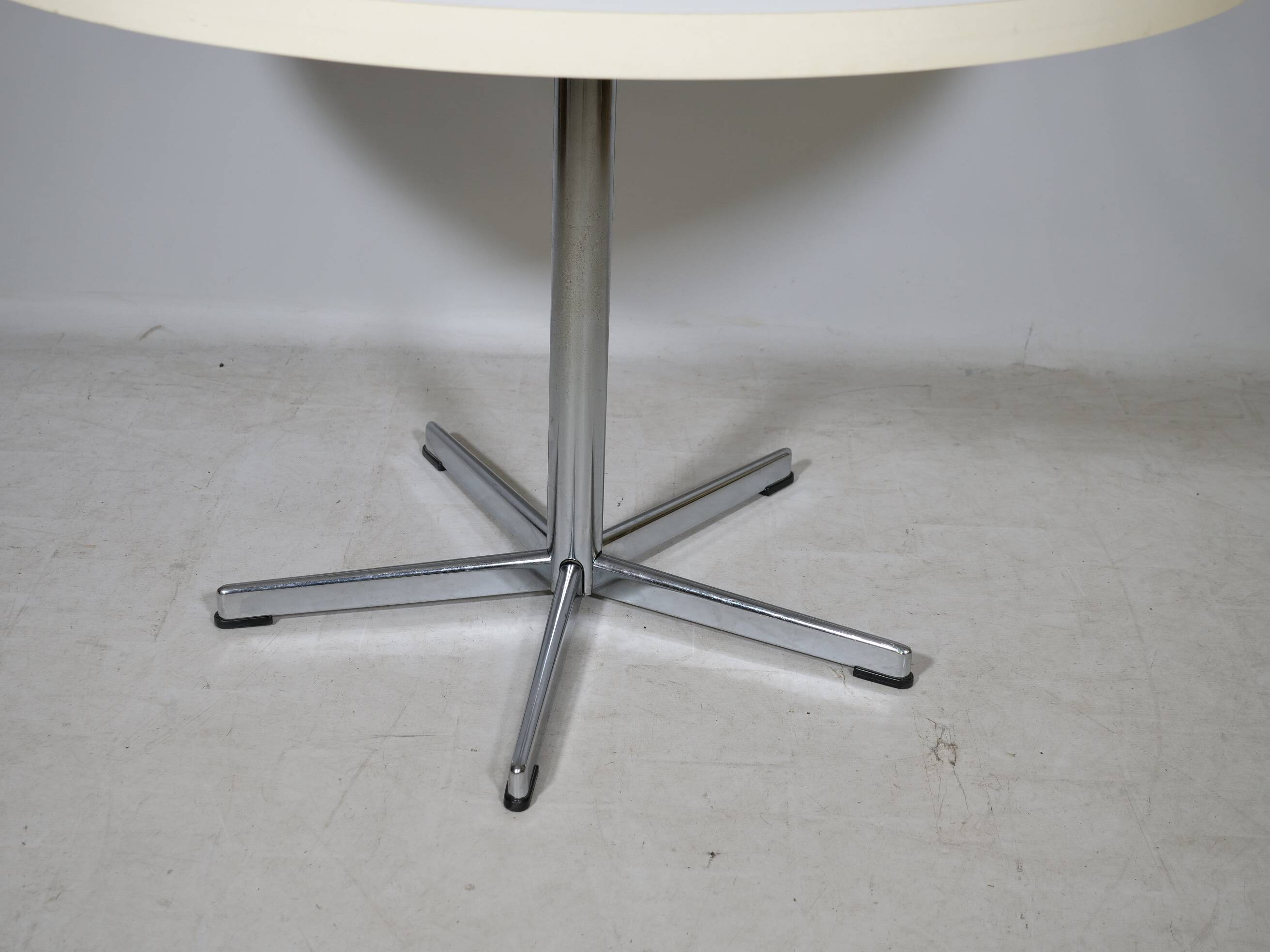 Table à manger Space Age par EMU, années 1970