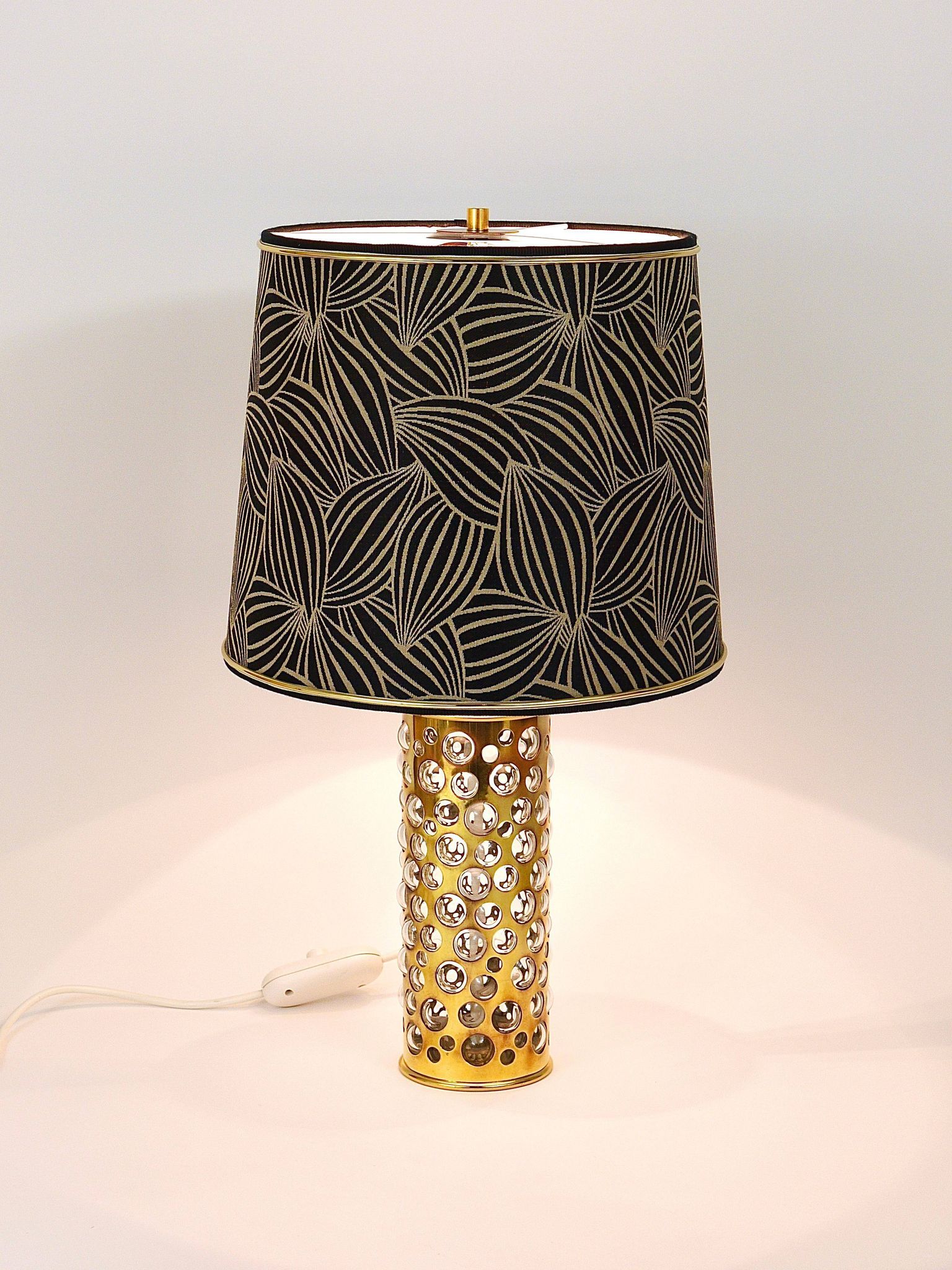 Rupert table lamp by Nikoll mid-century in brass tube and bubble glass, Austria, 1950s.