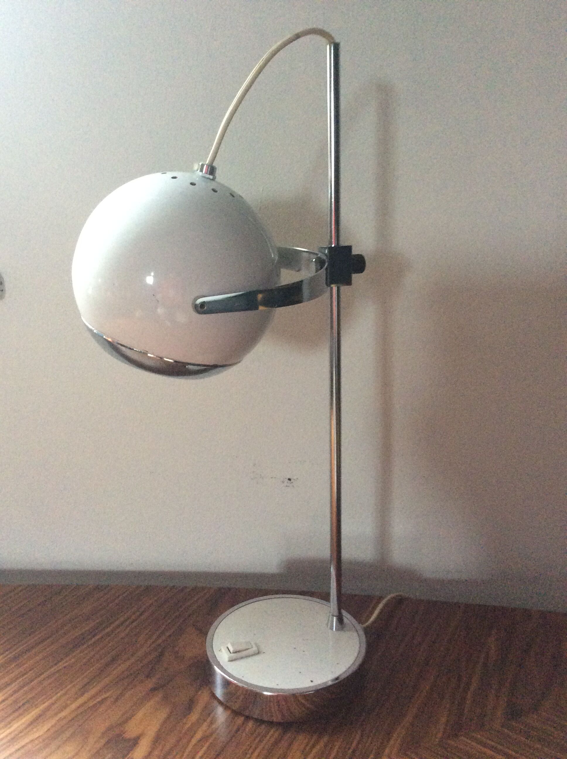 Lampe eye ball vintage, années 60-70
