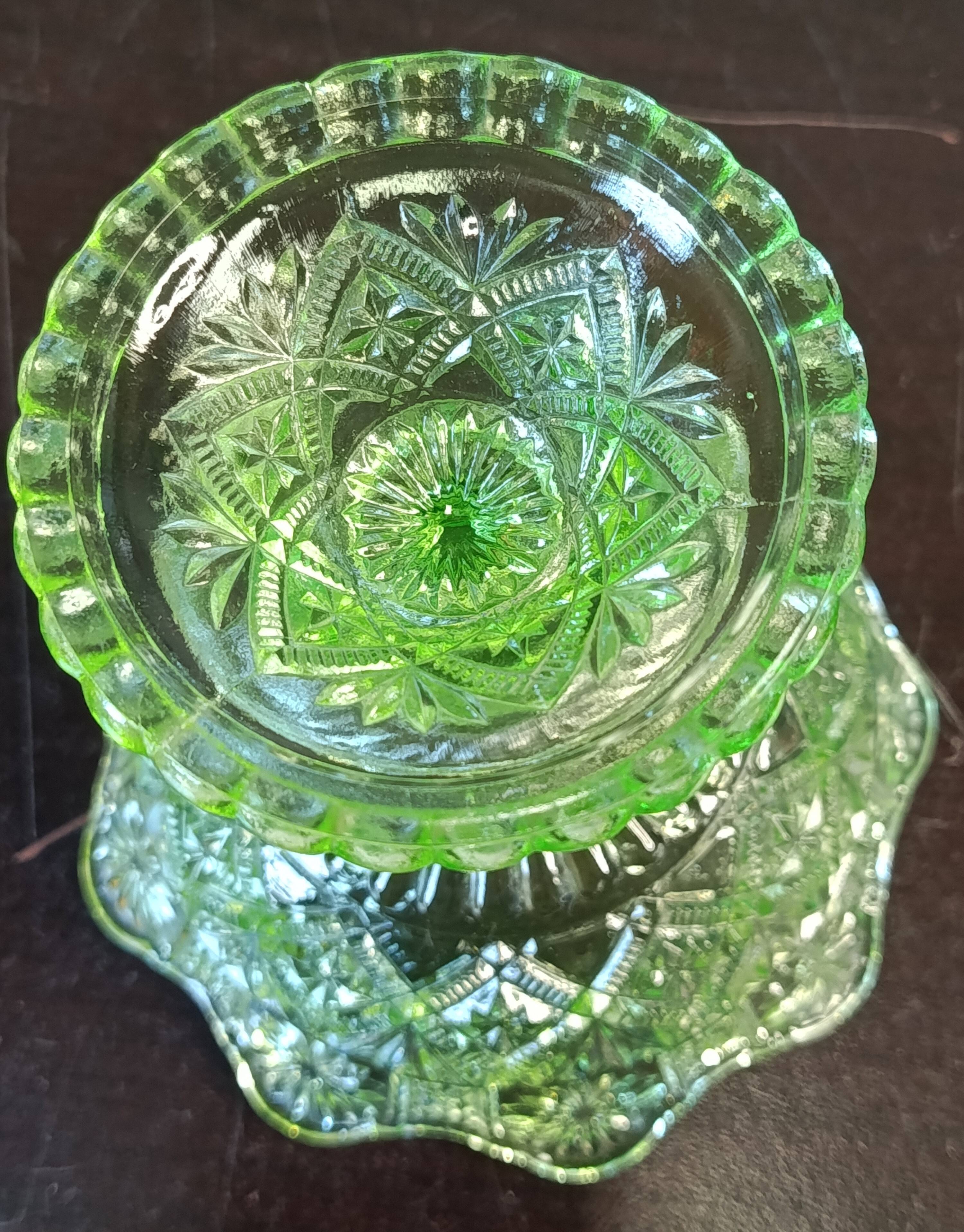Footed glass compote in uraline, Victorian style – EAPG, early 20th century