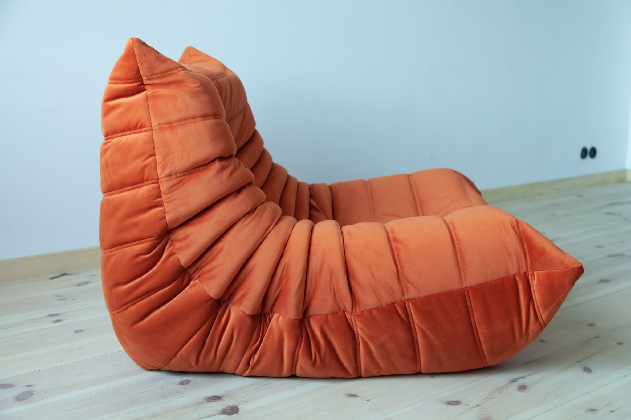 Togo armchair model designed by Michel Ducaroy 1973
