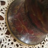 Vase Jingfa cloisonné en laiton et émail