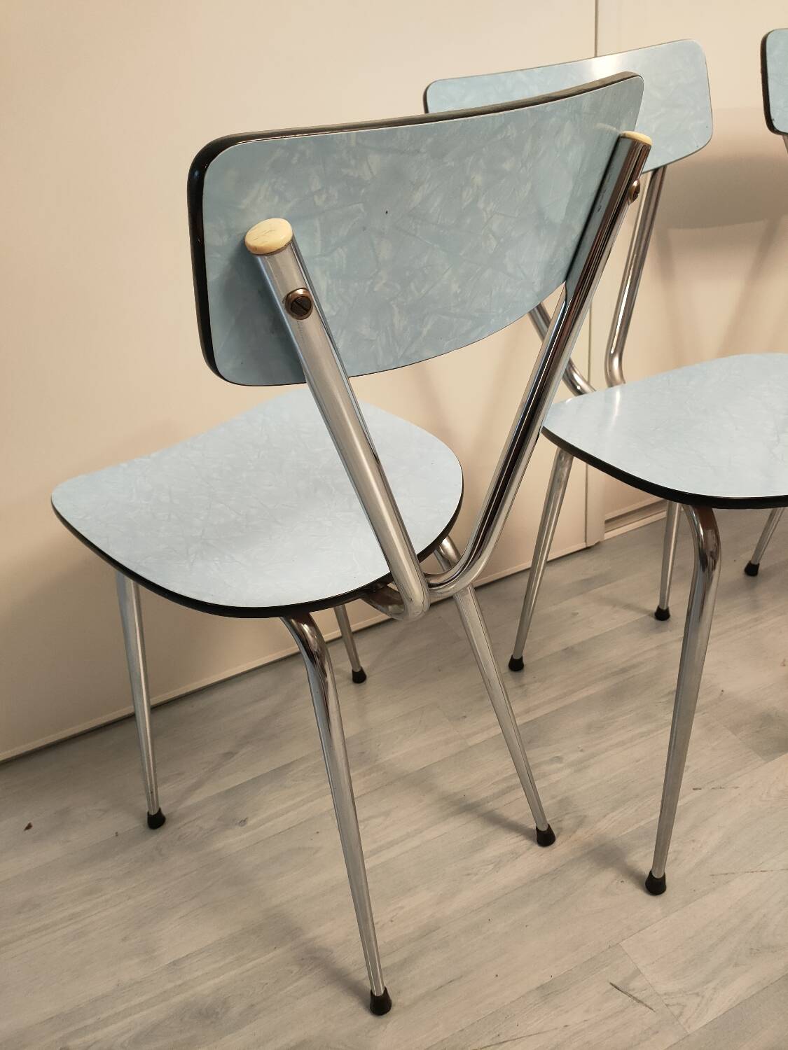 4 formica kitchen chairs