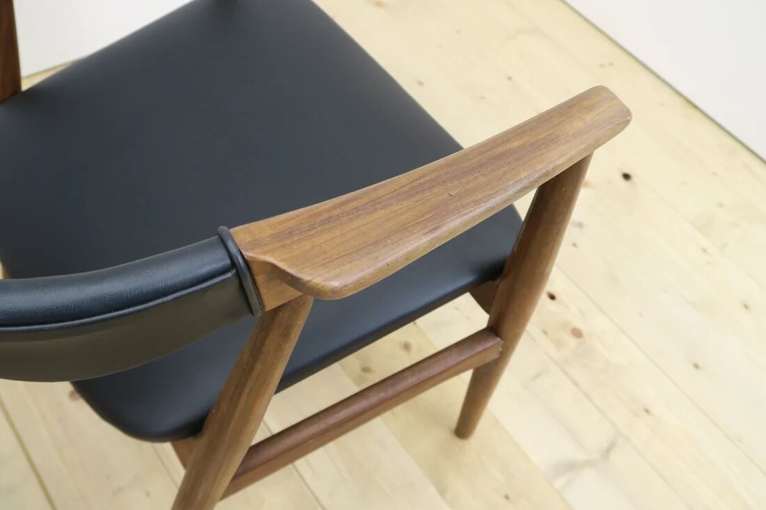 Set of six chairs model 213 by Thomas Harlev for Farstrup, Denmark 1960.