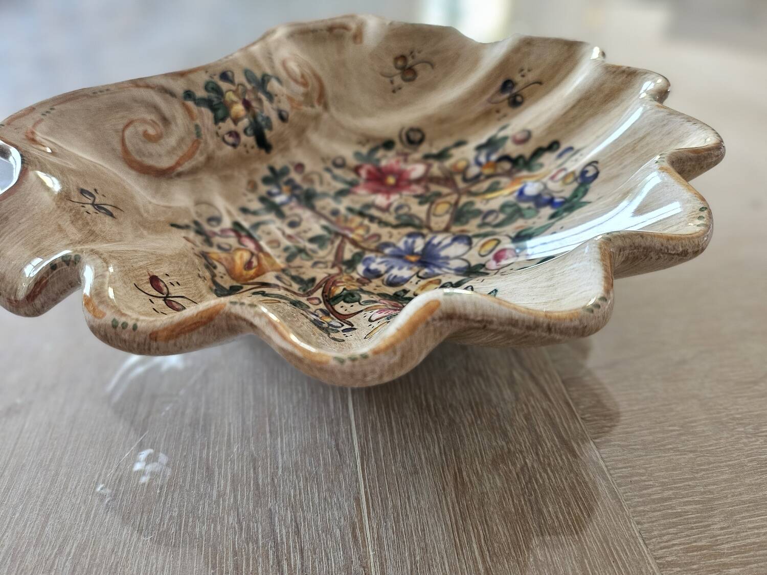 Gubbio baffoni dish