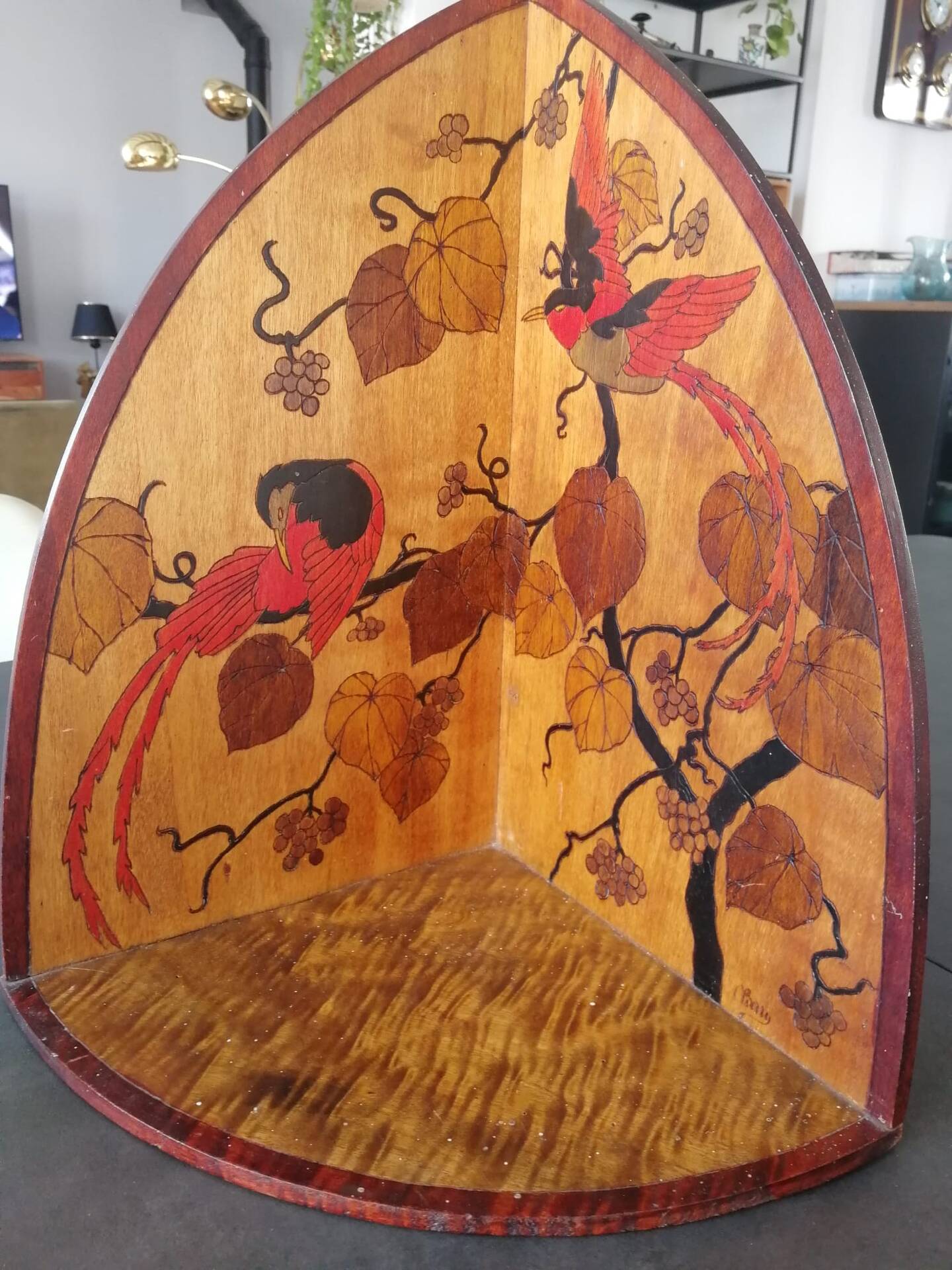 Art Nouveau corner shelf signed Clarry