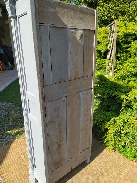 Gustavian grey patina notch