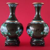 Pair of vintage cloisonné enamel vases from the 20th century H19 cm