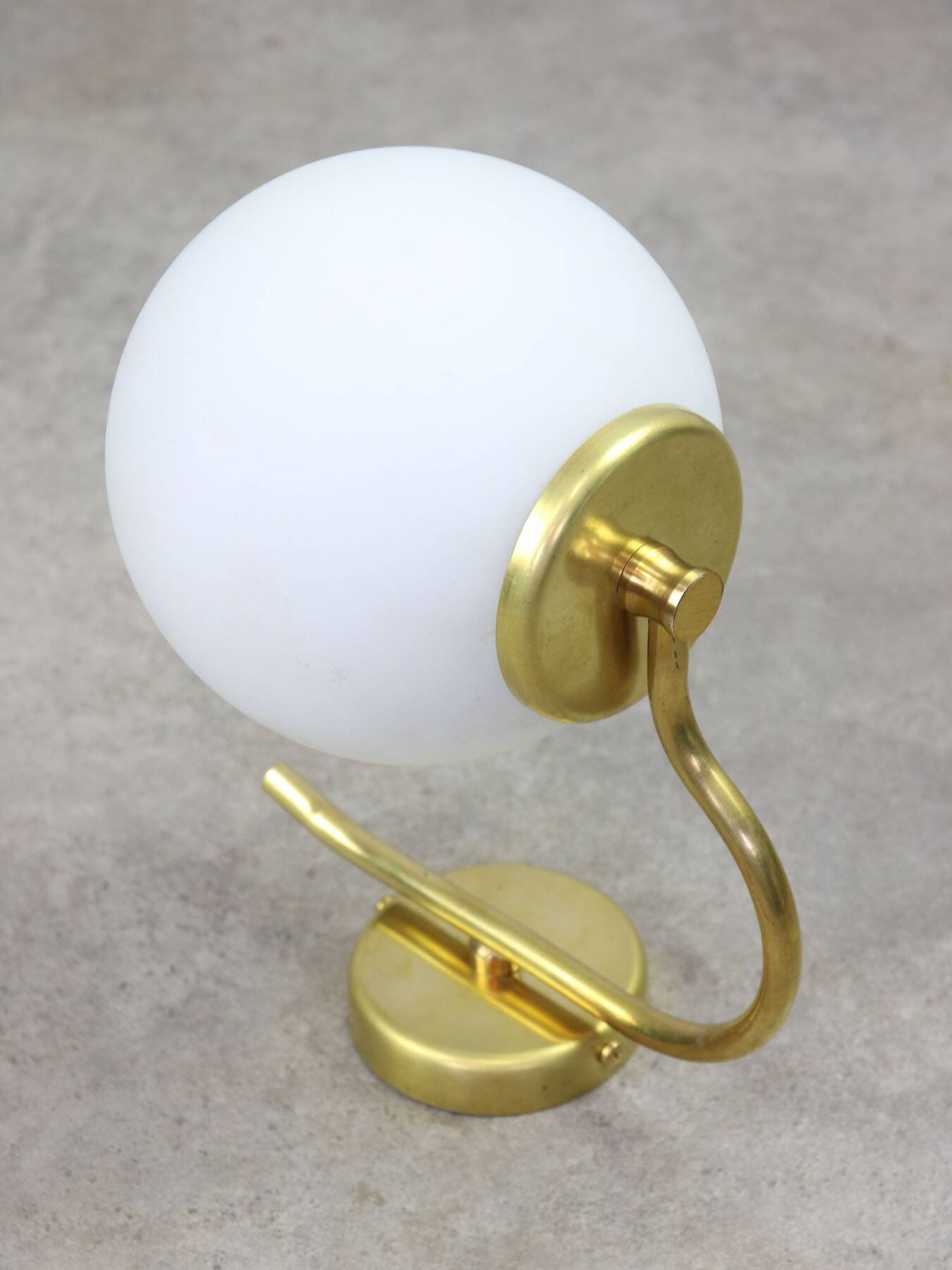 Vintage Italian Mid-century Brass and Opaline Wall Lamp