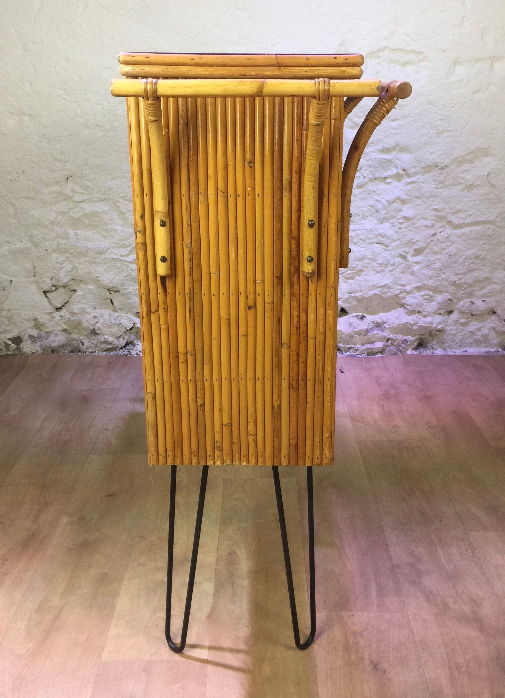 Rattan bar and its 2 stools 60s