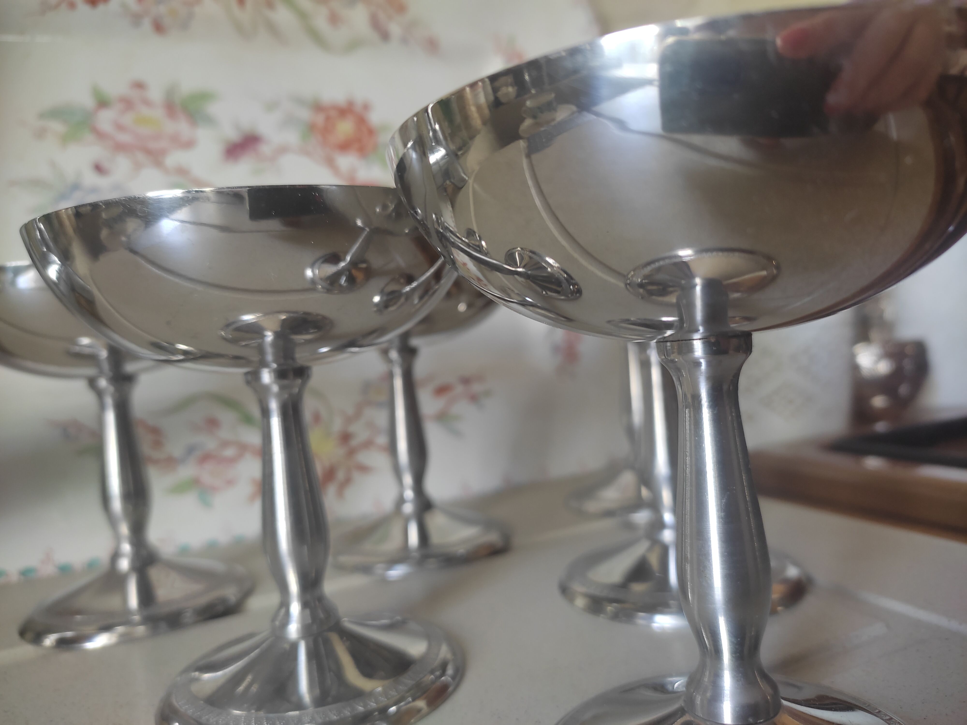 Stainless steel standing cuts