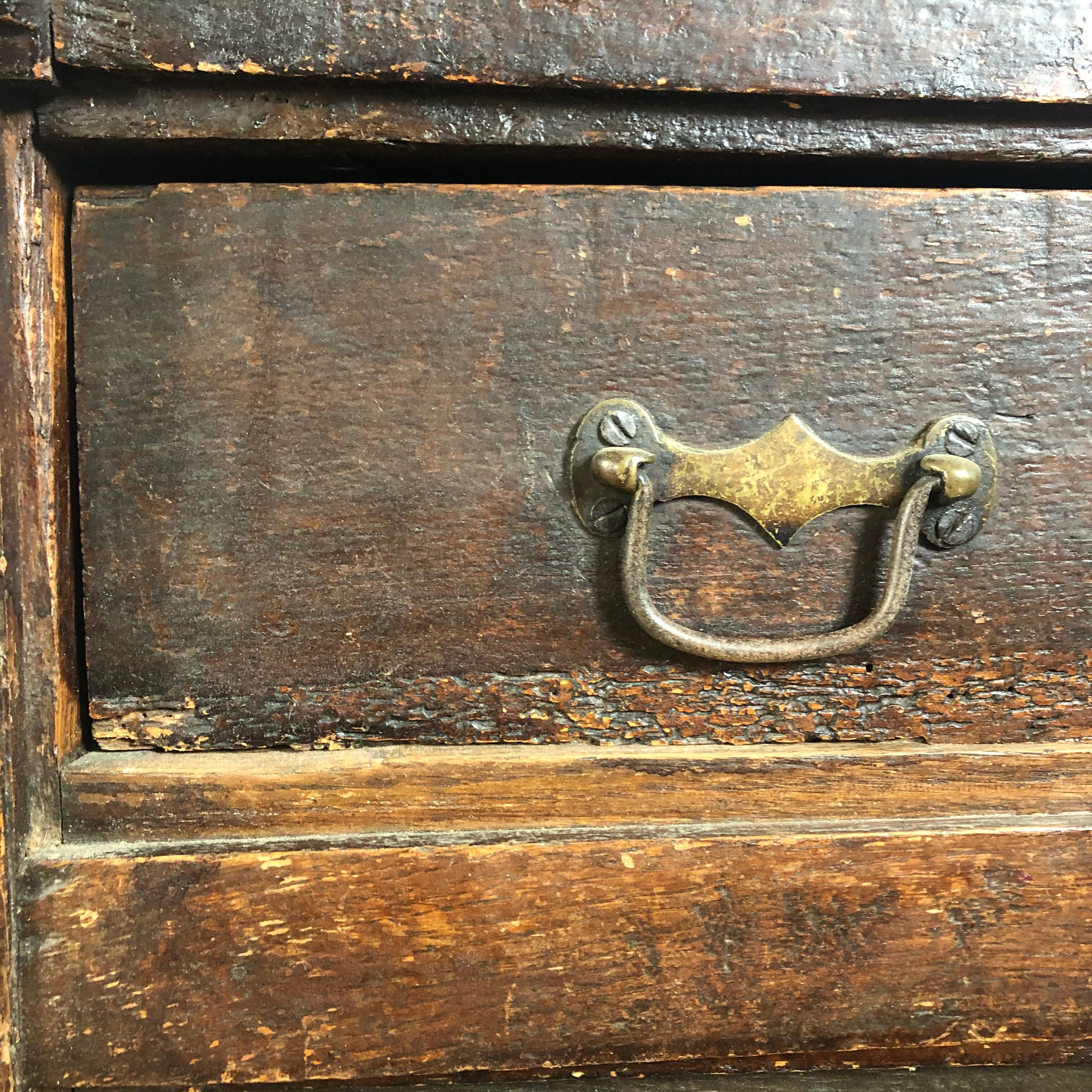 Former dresser - Popular Art XlX