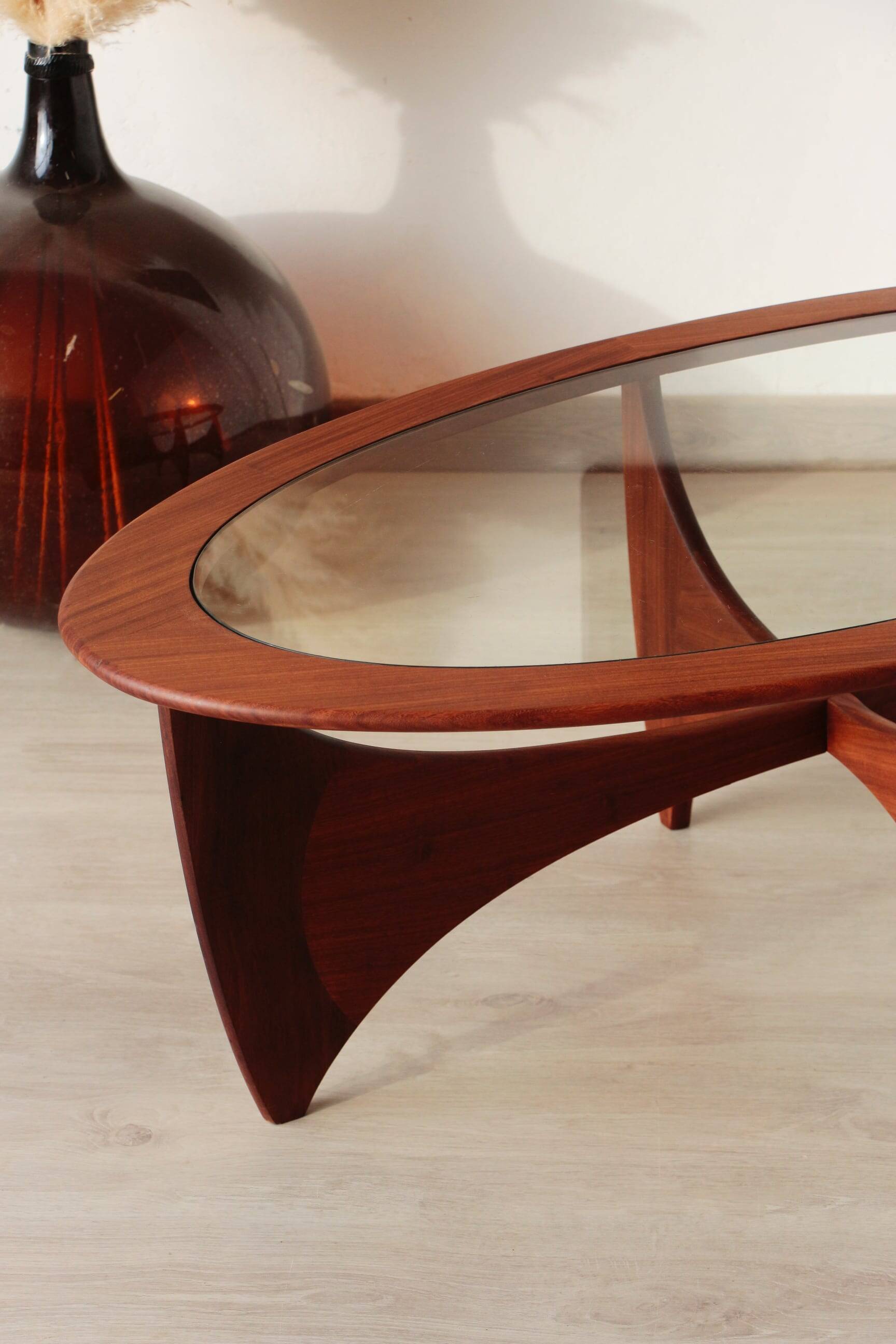 Oval coffee table - Astro model - G Plan