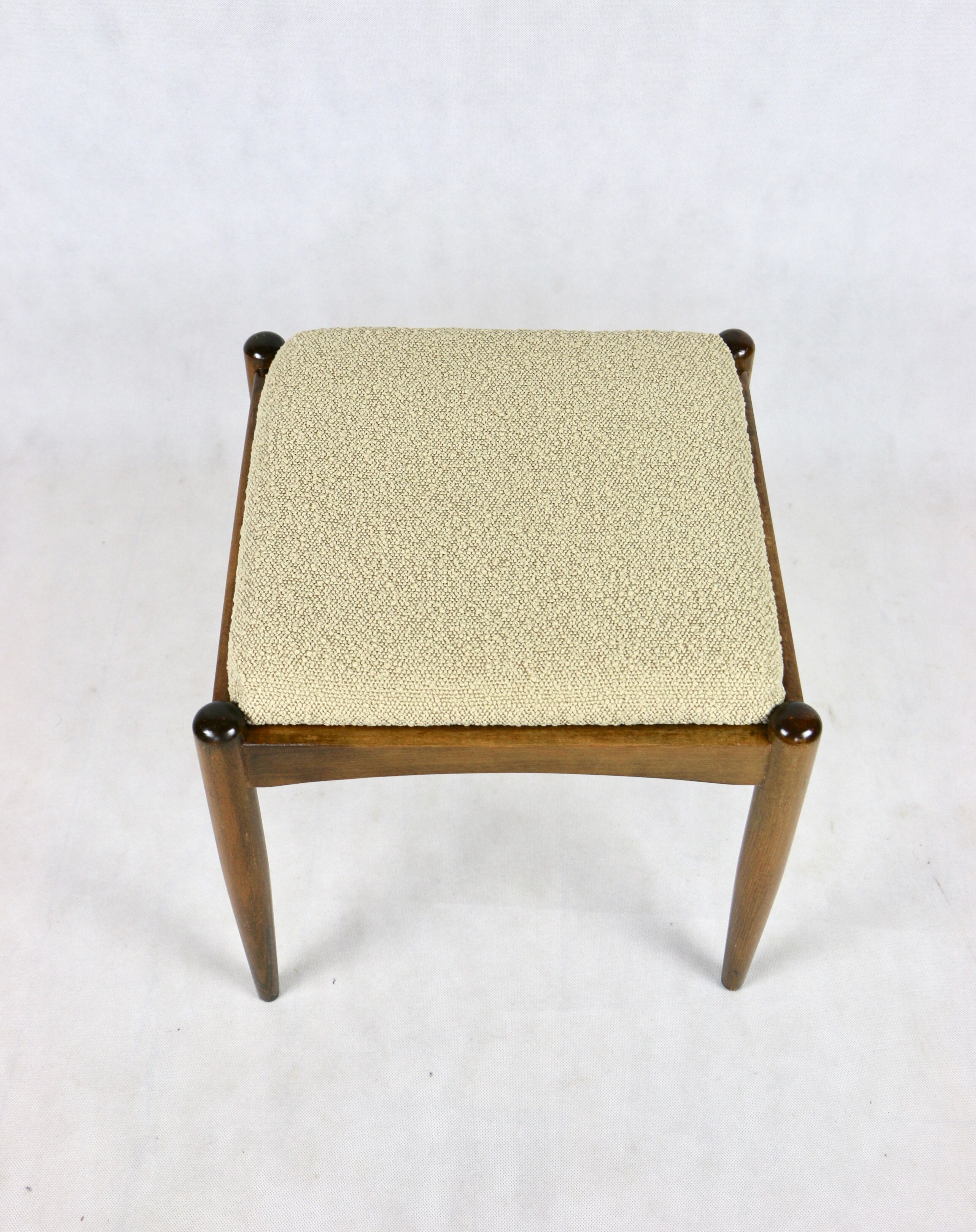 Vintage beige stool by Homa, 1970s