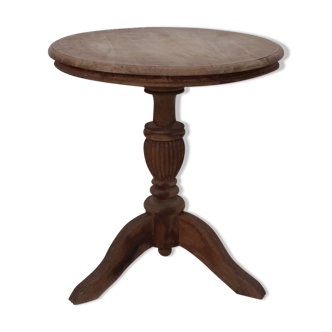 Round table in teak wood