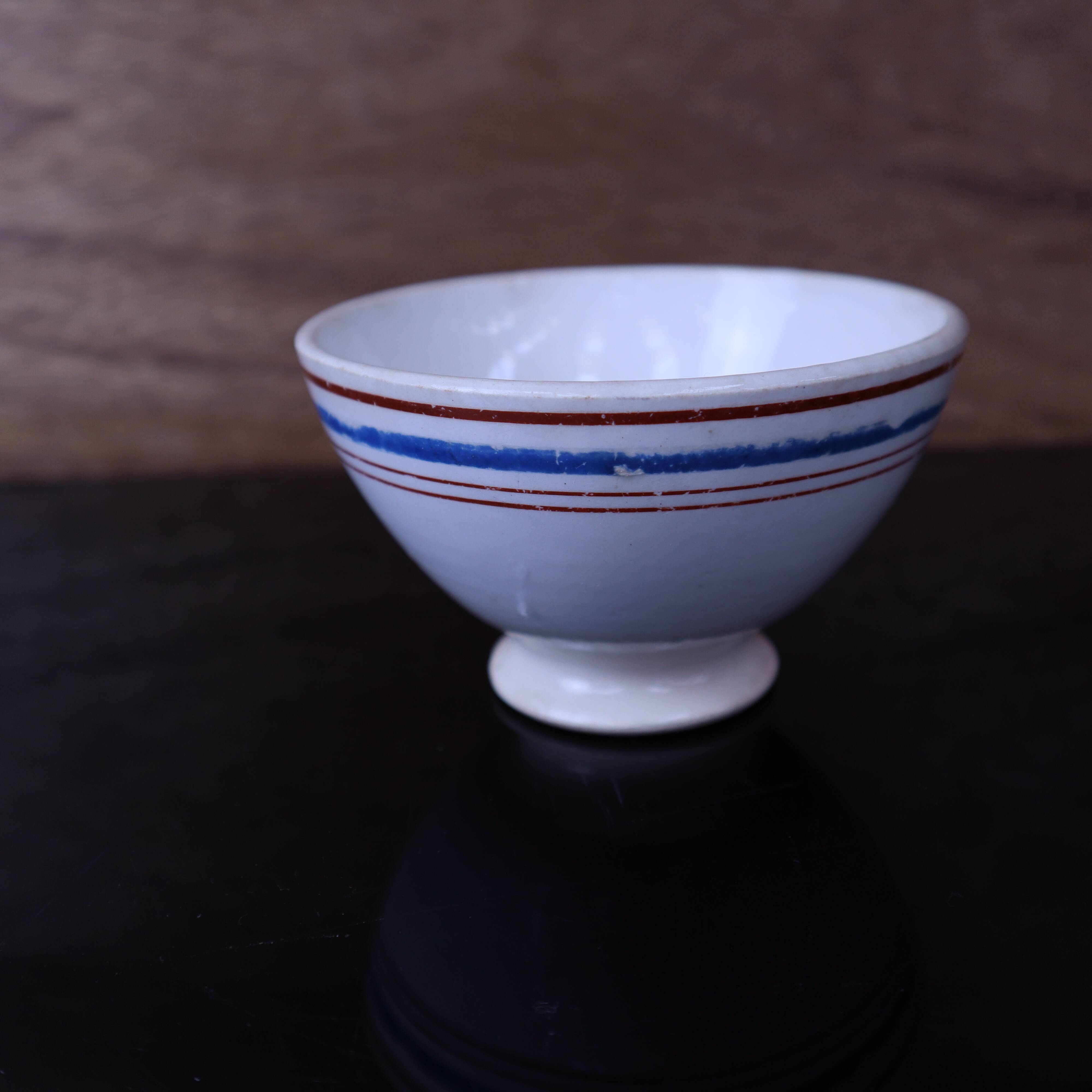 Small vintage St Amand bowl
