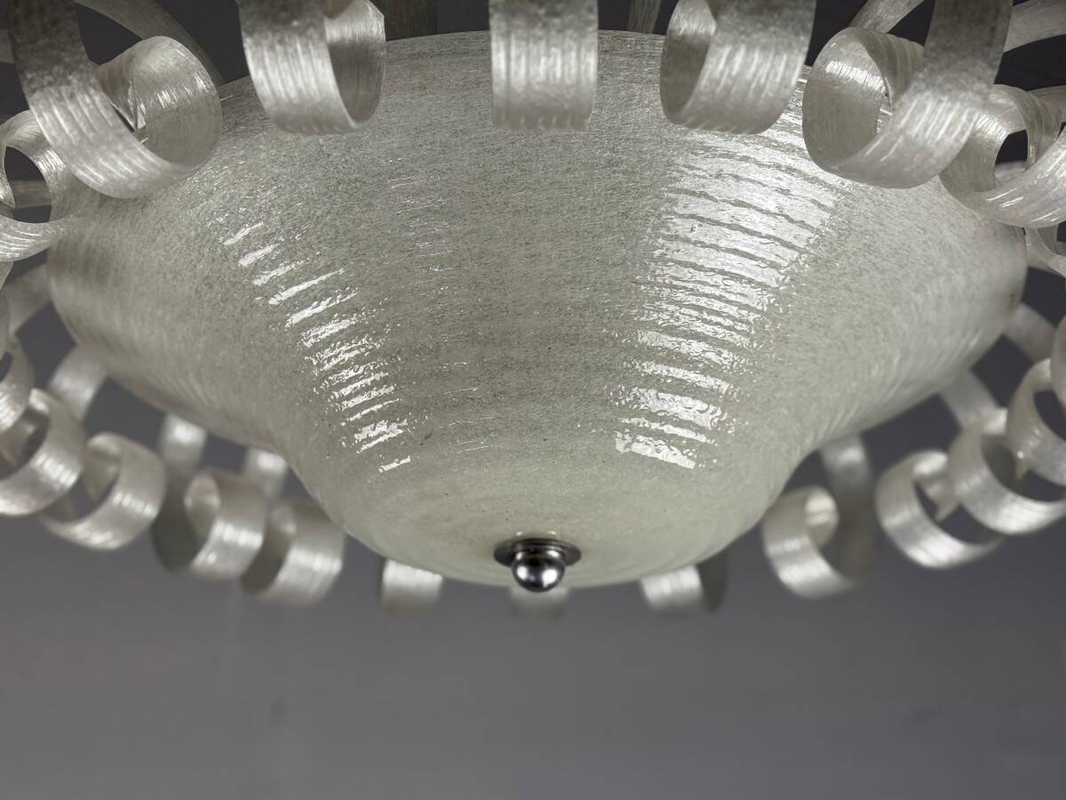 Venetian Chandelier in Iridescent White Murano Glass, Circa 1930