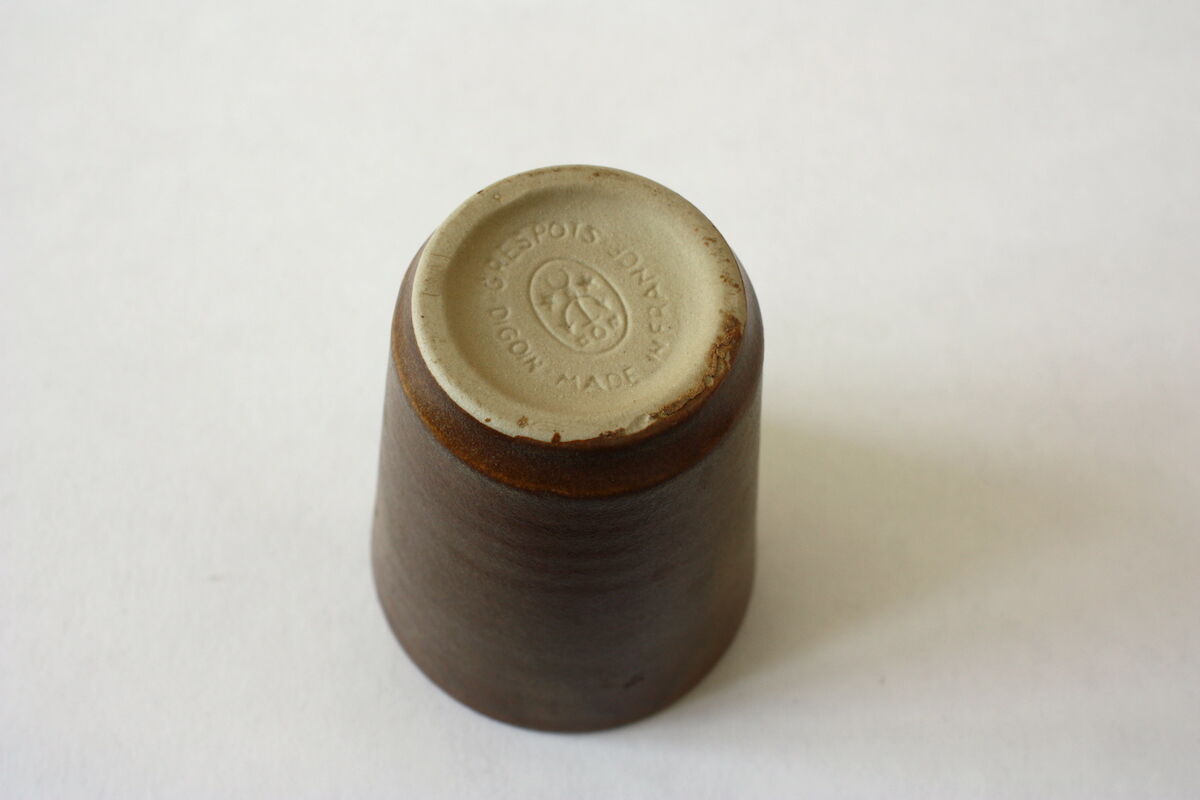 Digoin sandstone mugs