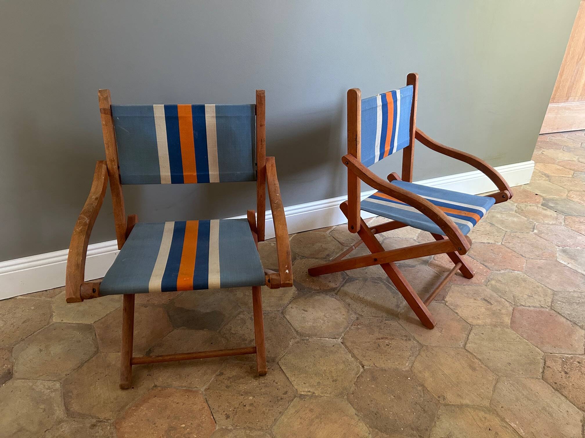 Children's folding armchair in wood and canvas