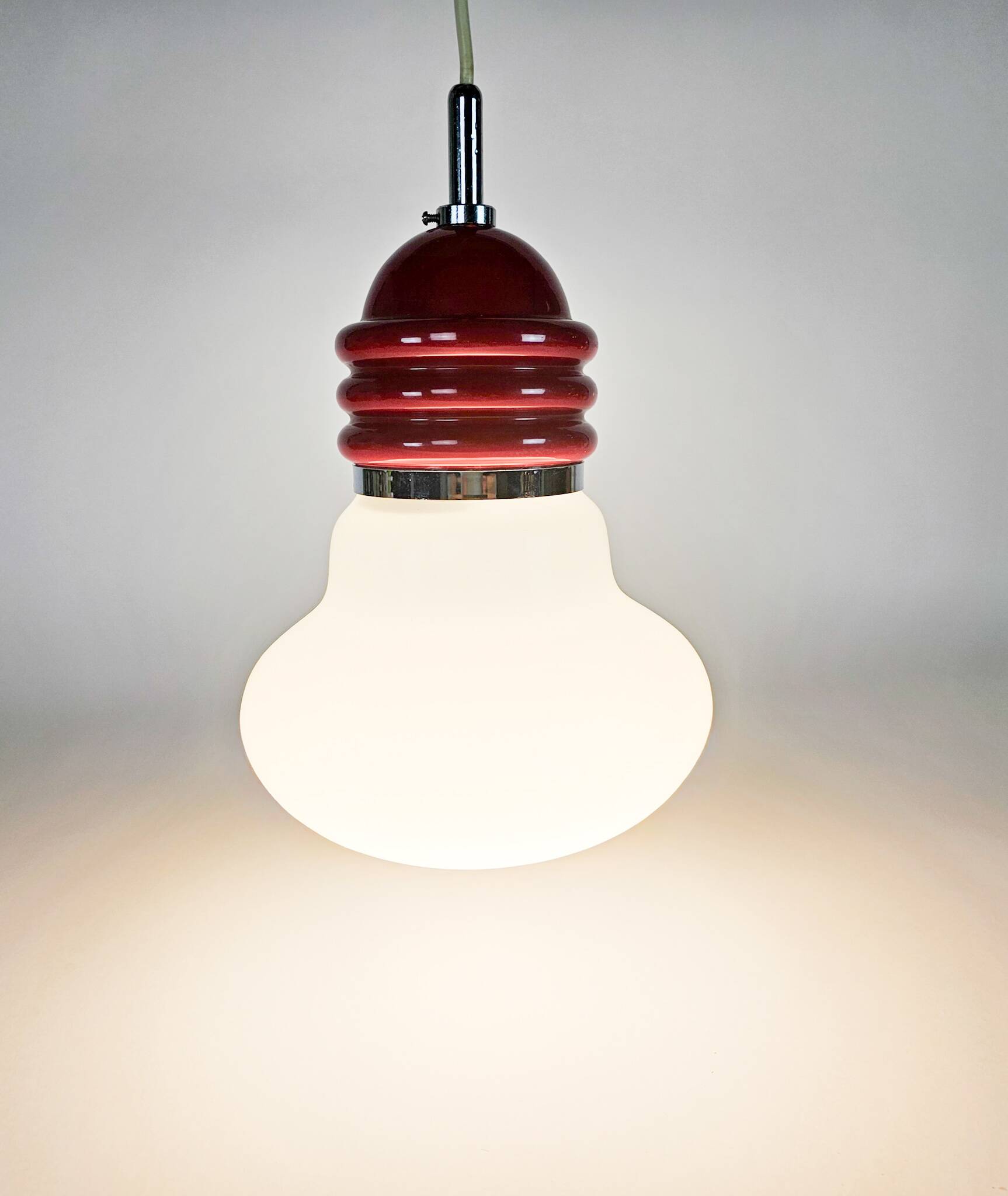 Tronconi - Enrico Tronconi - 'Bulb lamp' -  opaline - chroom - Italie - 1970's