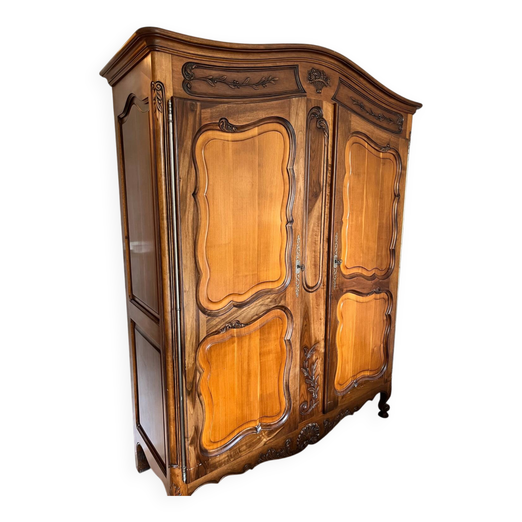 Armoire en noyer