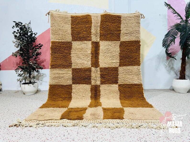 Handmade Boujad Berber rug in wool, 150/250cm