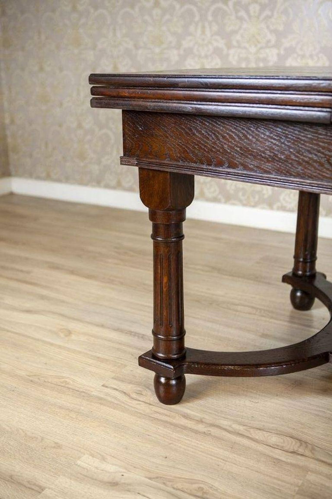 Early 20th Century Extendable Oak Dining Table, 1930s