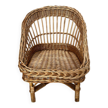 Small wicker children's armchair