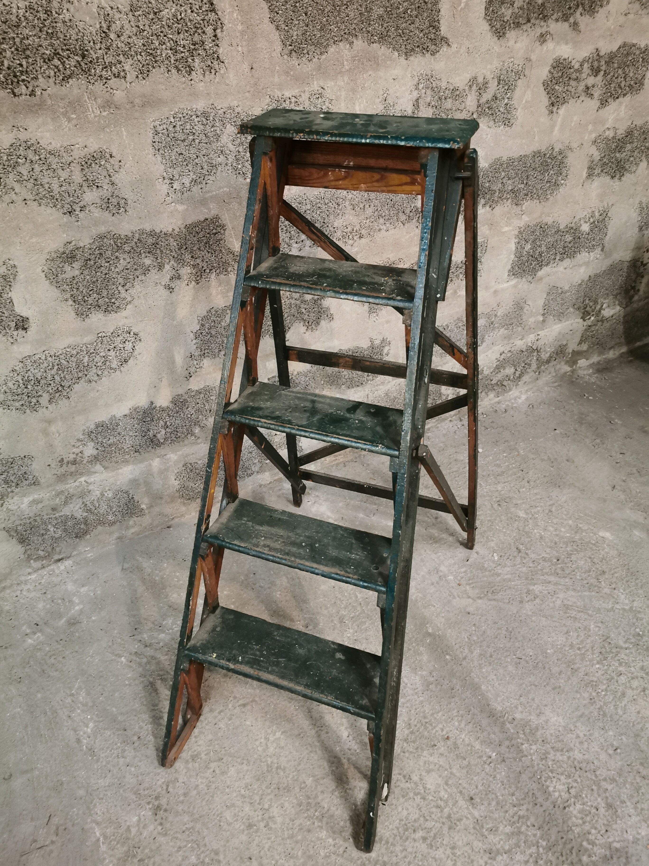 Vintage stepladder