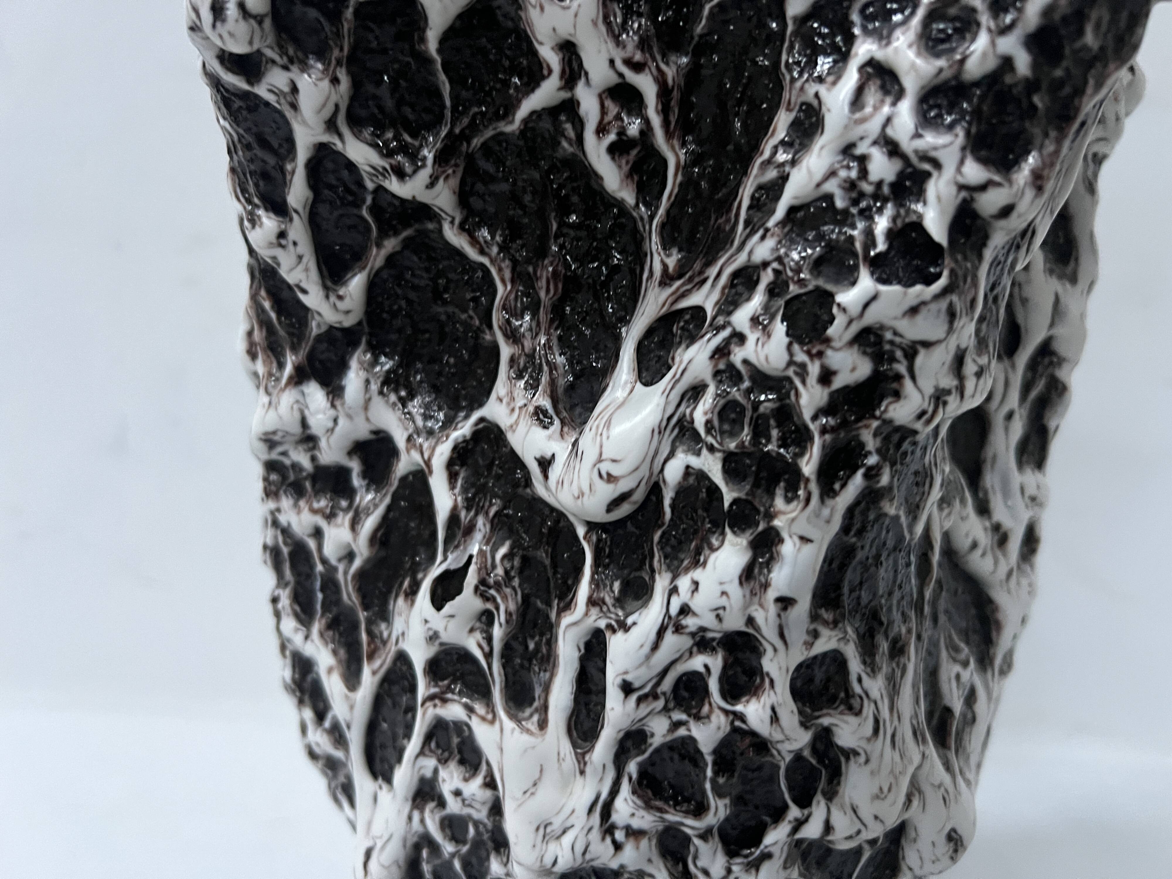 "Marius GIUGE Vallauris" Vase on pedestal with lava decoration 20th century