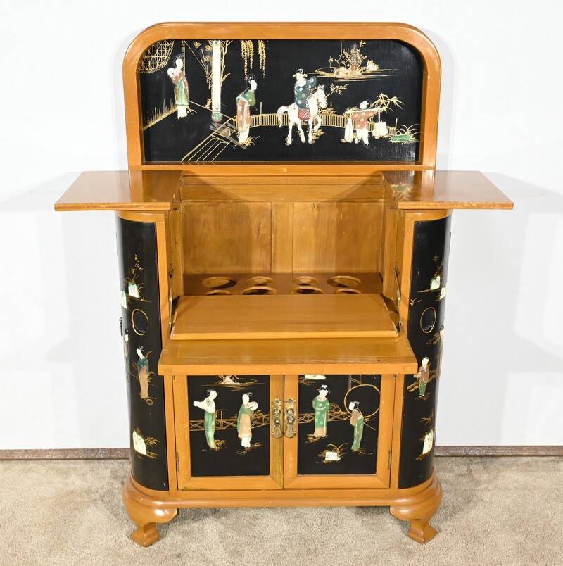 Asian Liquor Cabinet in Lacquered Wood, China – 1950