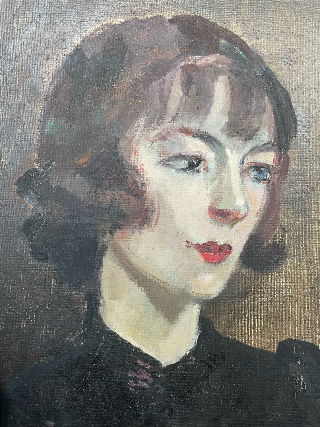 Old painting, portrait of a woman 1930s
