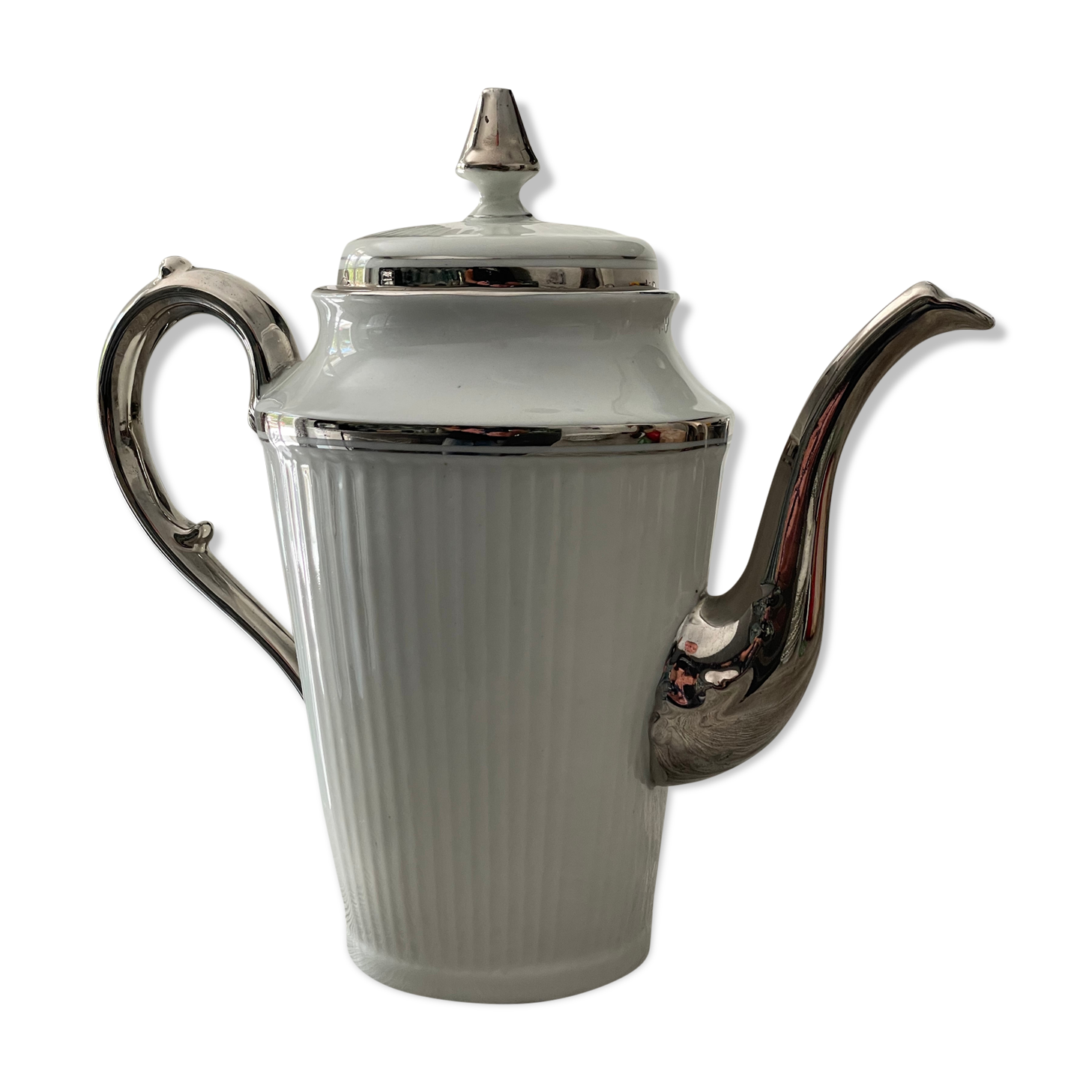Porcelain coffee maker
