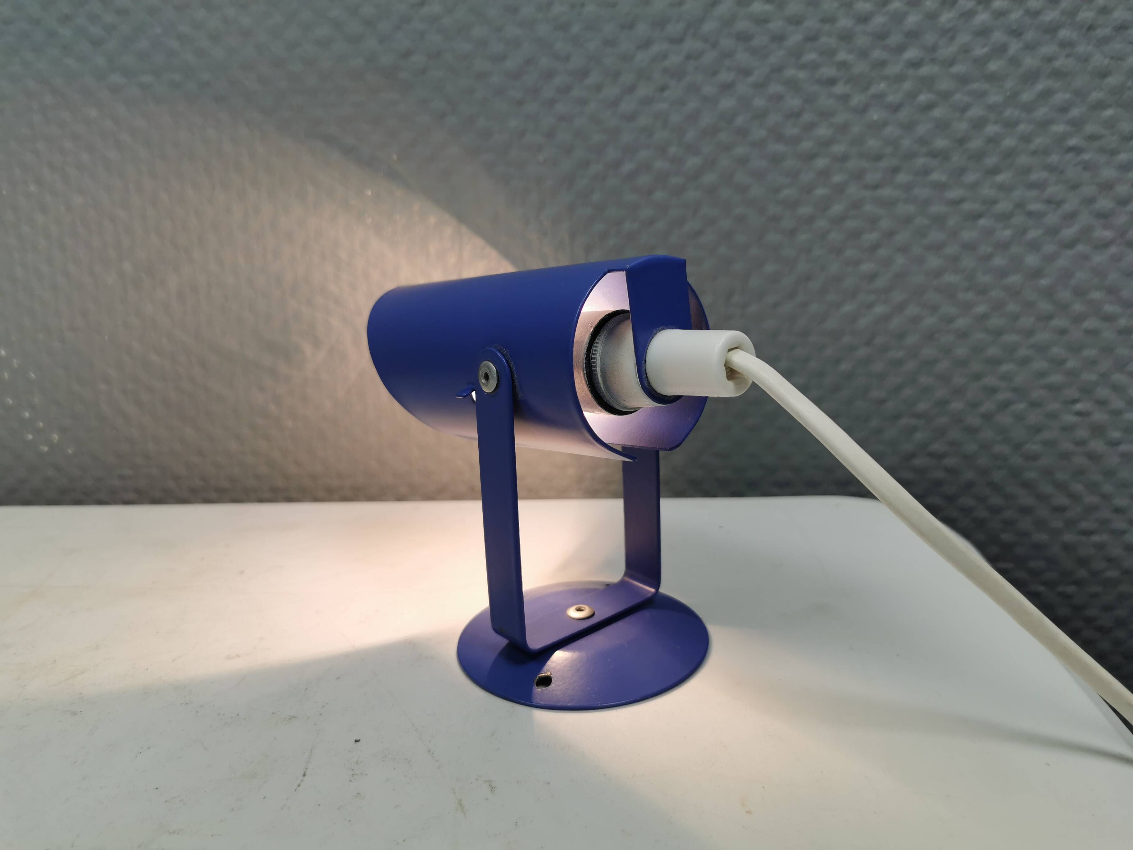Small wall lamp in a delicate light blue colour from the Danish Lyfa 1980s