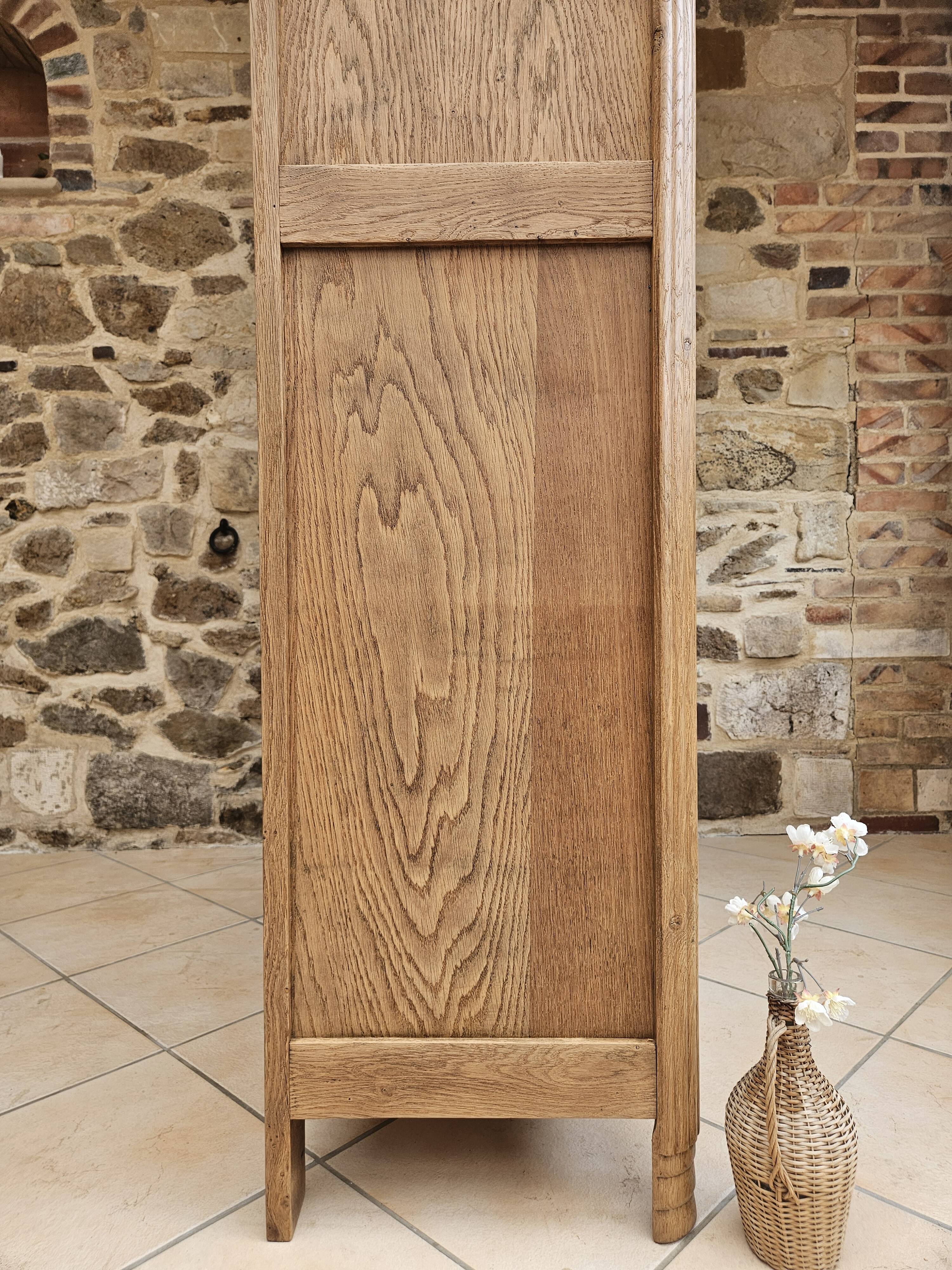 Art Deco display cabinet from Paris