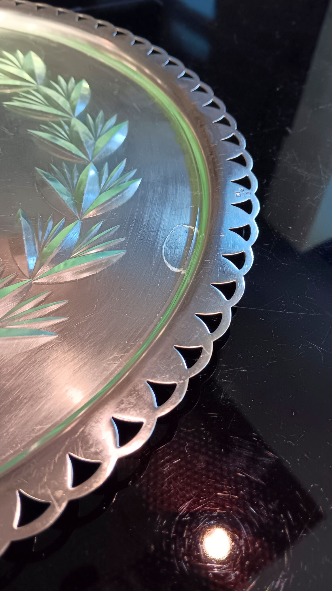 Round dish in silver-plated and glazed metal from the St Médard goldsmith's shop (hallmarks).
