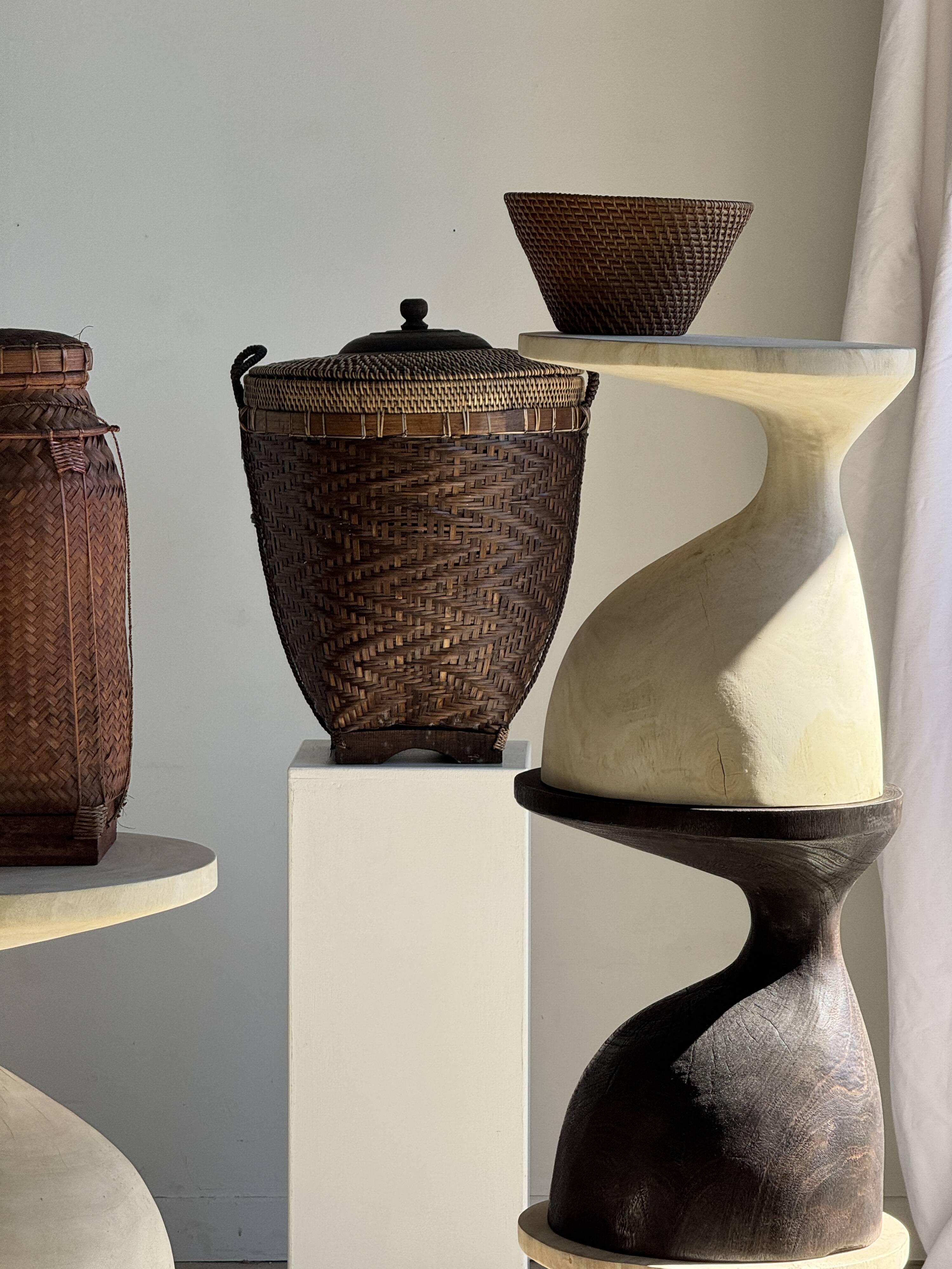 Traditional Indonesian brown basket H60 D45