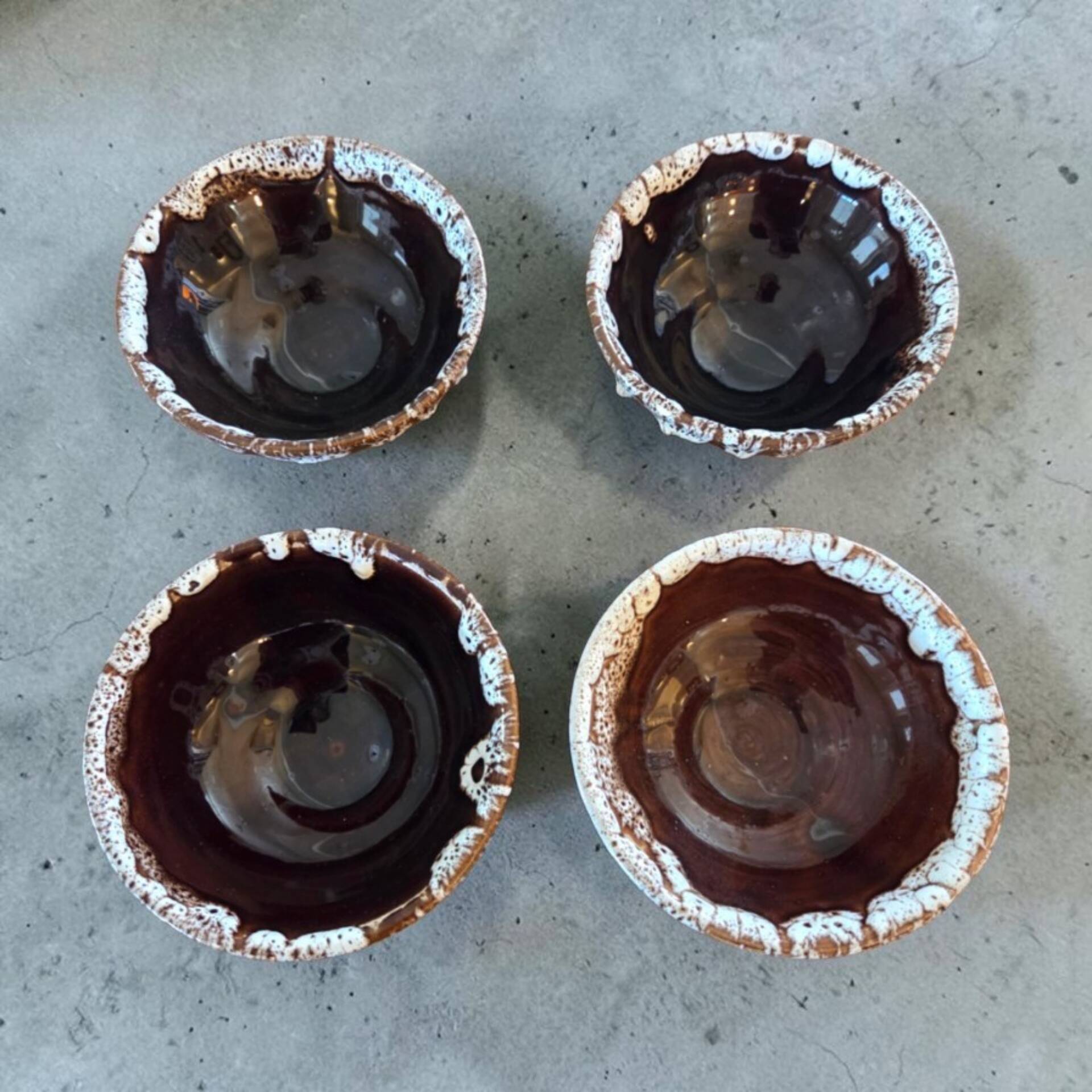 Lot of 4 ceramic bowls