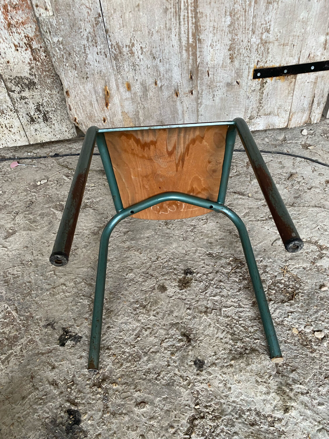Vintage chair mullca model 510 green metal + wooden seat and back in burgundy