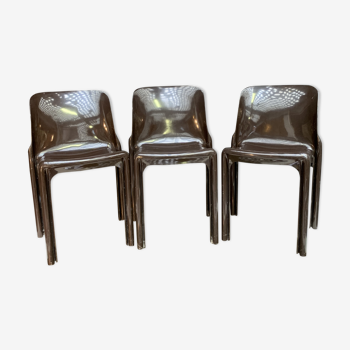 Suite de 3 chaises design modèle Selene Vico Magistretti pour Artemide