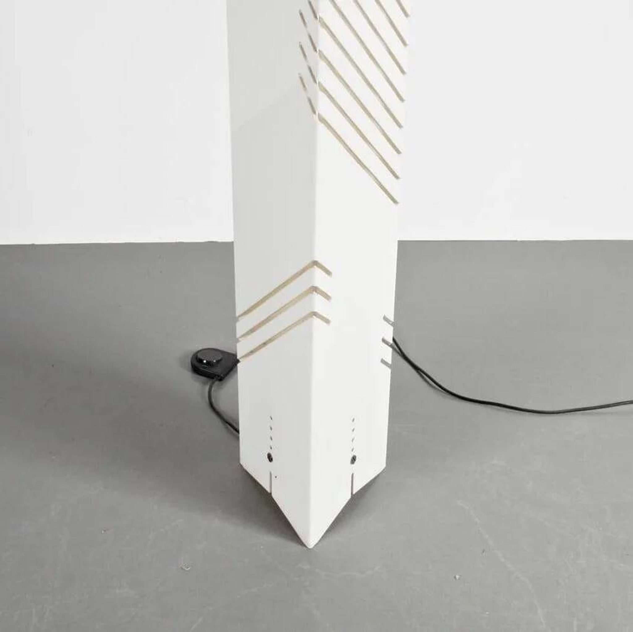“Personaggi” floor lamp by Carmellini and Tronconi for Tronconi, Italy 1970