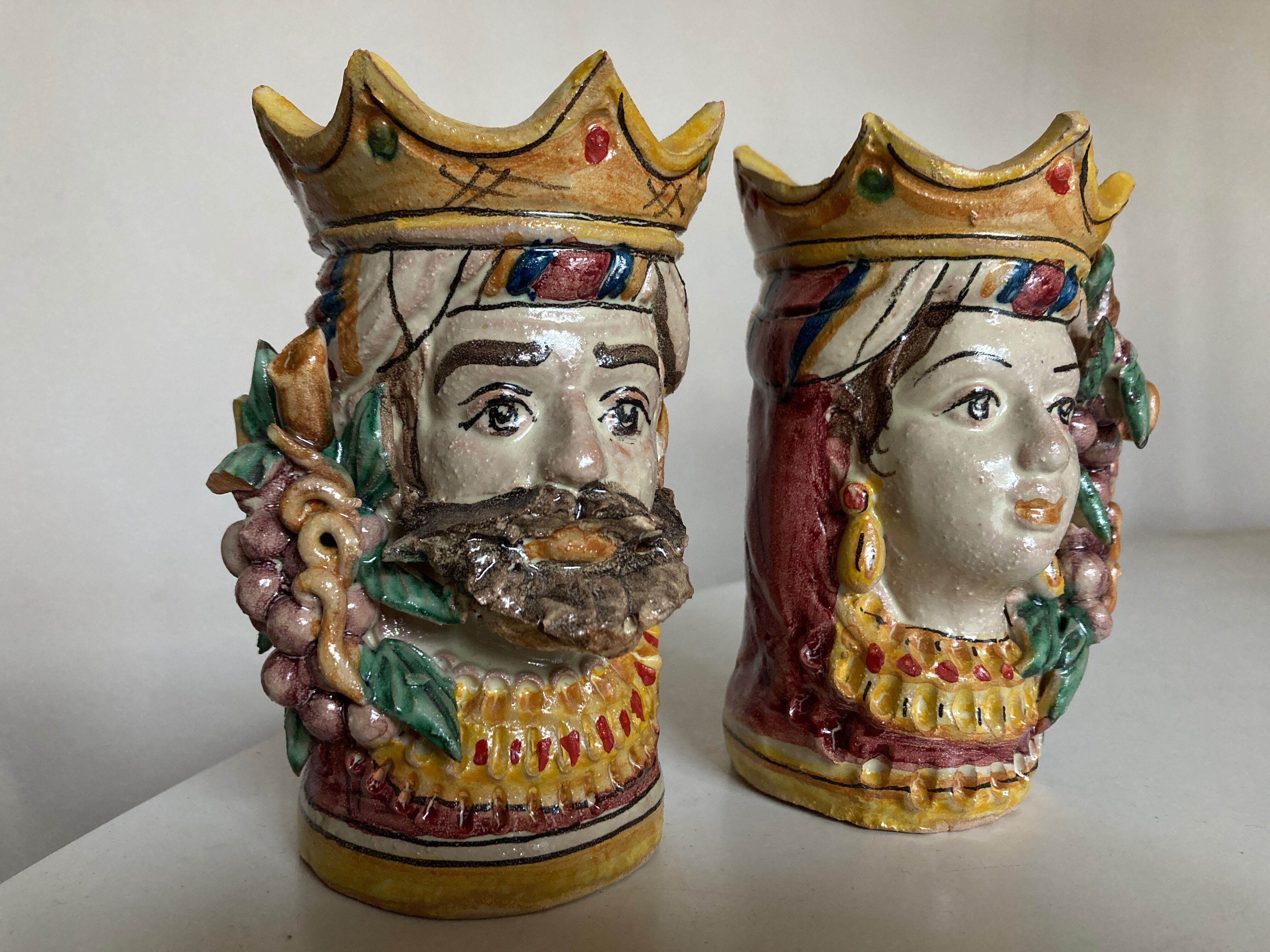 Pair of vases heads di Moro Caltagirone Italian design Sicily