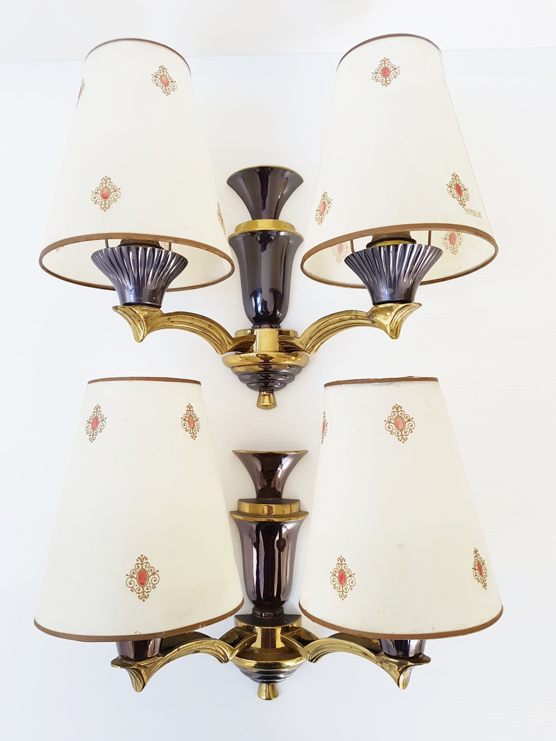 Pair of sconces in bronze of the 1950s